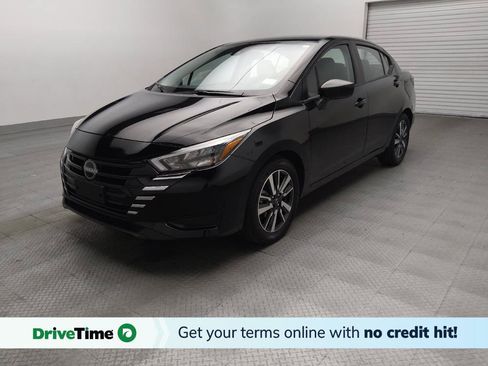 Used 2025 Nissan Versa SV FWD image 1