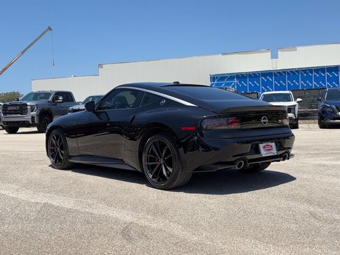 Certified 2025 Nissan Z Performance w/ Floor Mat Package RWD image 6
