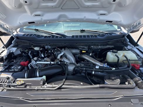 Used 2023 Ford F250 XL w/ XL Chrome Package image 10