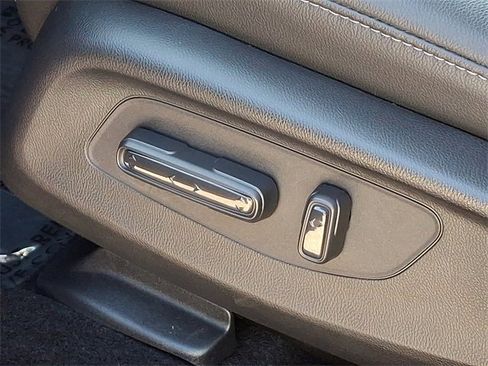 Certified 2025 Honda HR-V EX-L image 28
