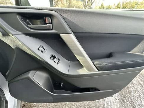 Used 2015 Subaru Forester 2.5i Premium w/ All-Weather Package image 19