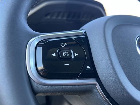 Certified 2023 Volvo XC90 B6 Ultimate AWD/4WD image 33