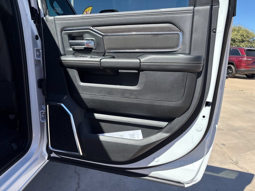 New 2026 RAM 2500 Laramie w/ Sport Appearance Package AWD/4WD image 21