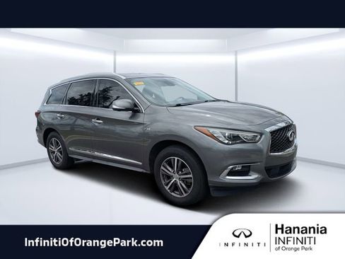 Used 2019 INFINITI QX60 Luxe w/ Essential Package FWD image 1