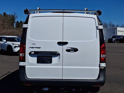 Used 2022 Mercedes-Benz Metris image 5