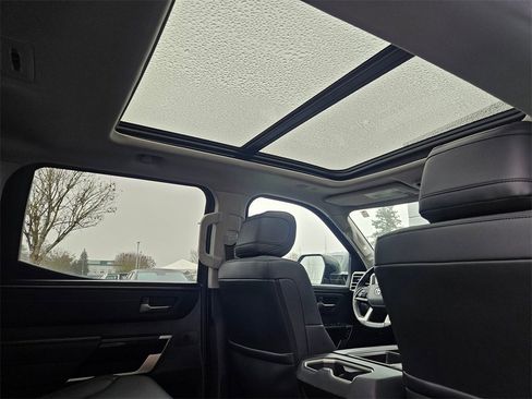 Used 2022 Toyota Tundra Limited image 39
