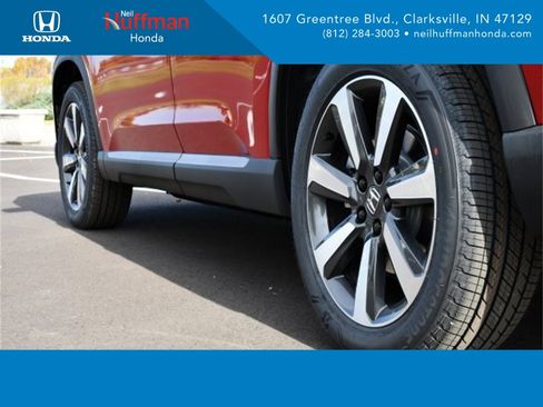 New 2025 Honda Pilot Touring image 9