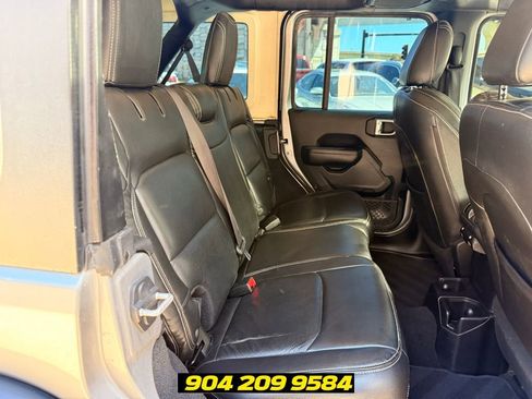 Used 2018 Jeep Wrangler Unlimited Sport S AWD/4WD image 32