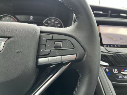 Certified 2025 Cadillac XT6 Premium Luxury image 18