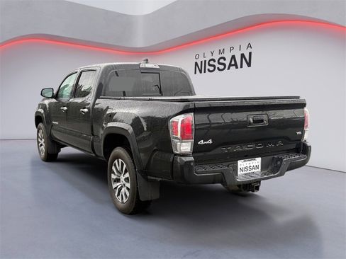 Used 2023 Toyota Tacoma Limited image 3