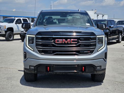 Used 2025 GMC Sierra 1500 AT4 AWD/4WD image 2