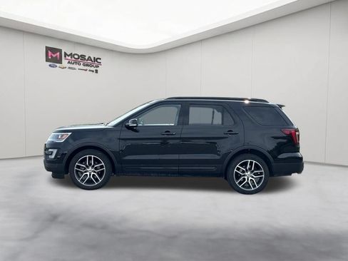 Used 2017 Ford Explorer Sport w/ Equipment Group 401A AWD/4WD image 5