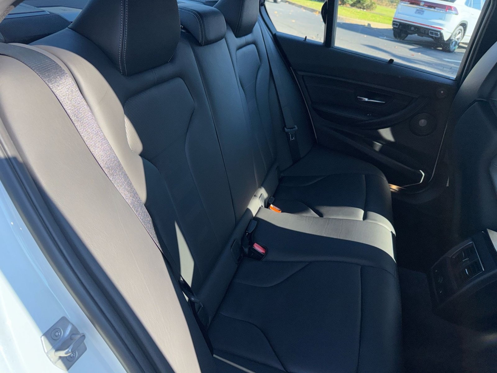 Used 2016 BMW M3 RWD image 28