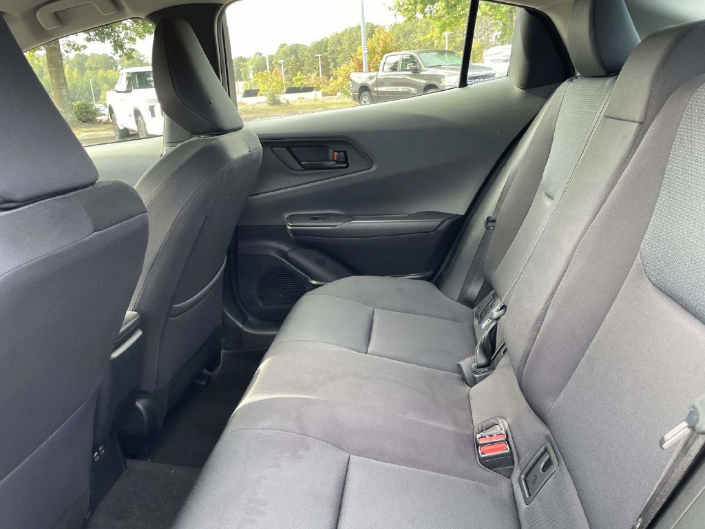 Used 2024 Toyota Prius LE FWD image 11