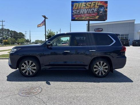 Used 2018 Lexus LX 570 4WD w/ Luxury Package image 1