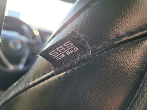 Used 2019 Jeep Cherokee High Altitude image 42