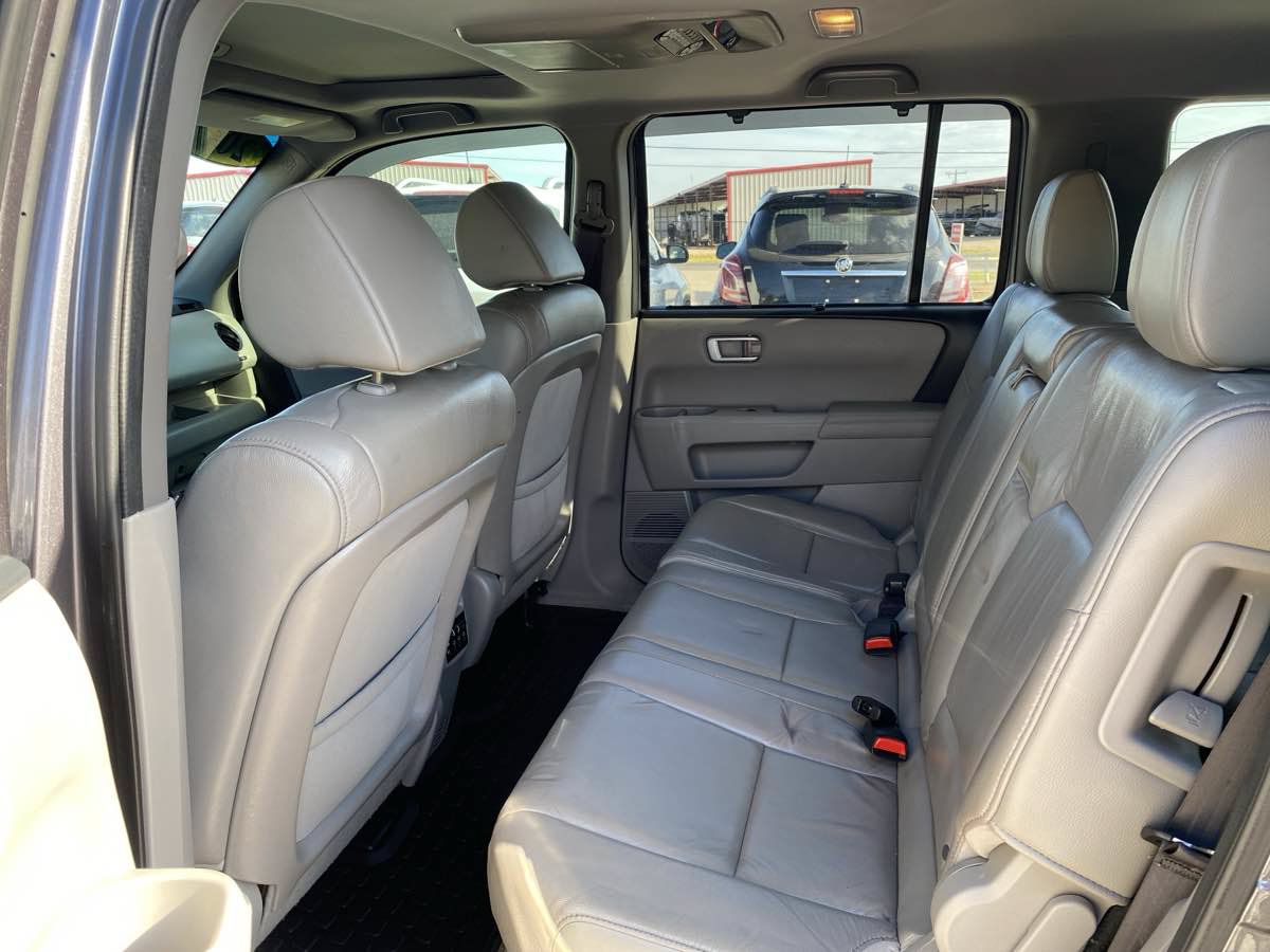 Used 2015 Honda Pilot Touring image 14