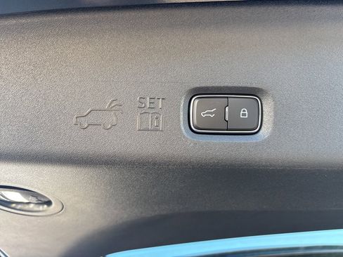 New 2026 Ford Expedition Active image 12