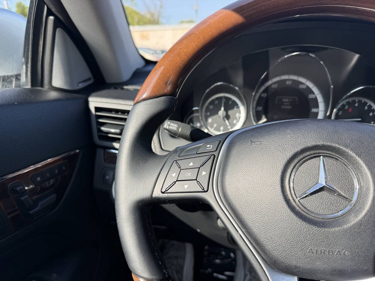 Used 2013 Mercedes-Benz E 350 4MATIC Coupe w/ Premium 1 Pkg image 13