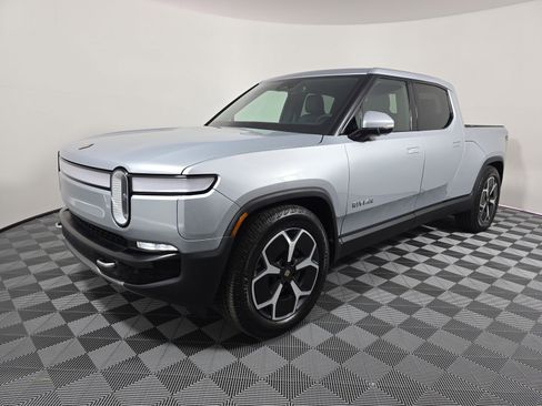 Used 2024 Rivian R1T Adventure AWD/4WD image 1
