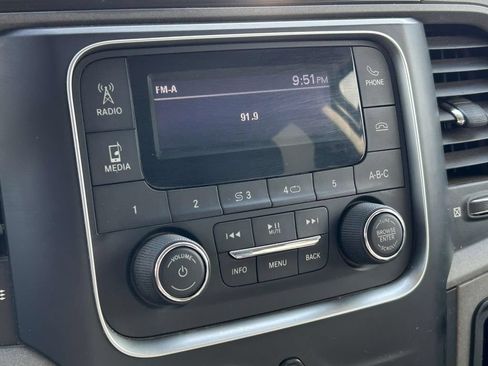 Used 2018 RAM 3500 Tradesman w/ Chrome Appearance Group RWD image 23