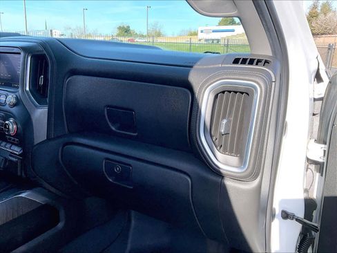 Used 2020 GMC Sierra 2500 Denali w/ Denali Ultimate Package image 17