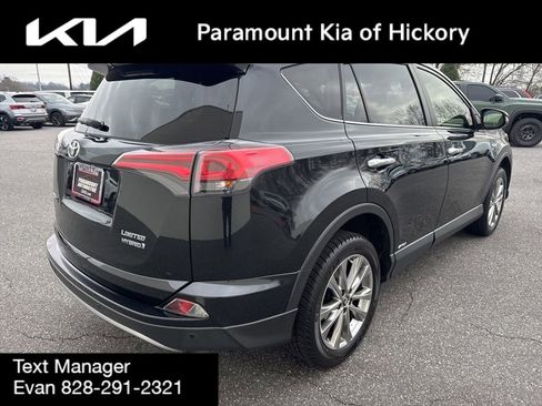 Used 2017 Toyota RAV4 Limited image 7