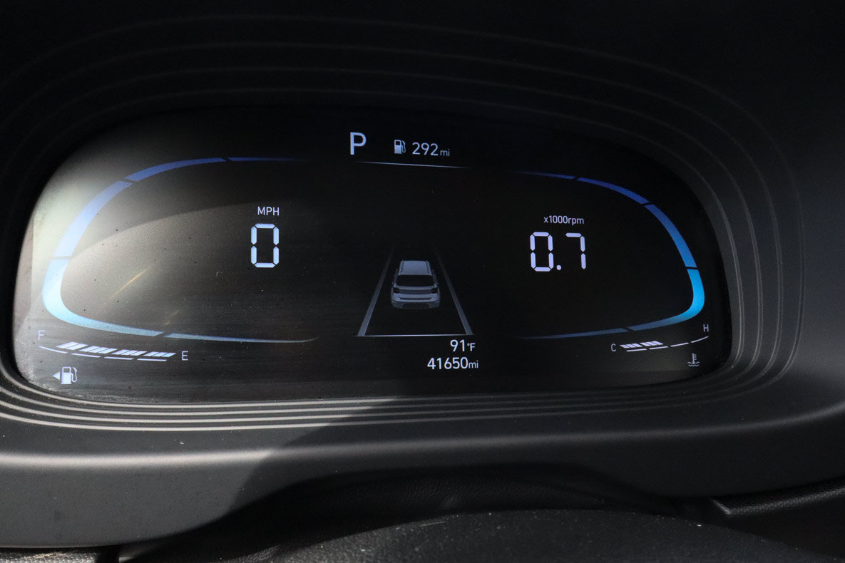 Used 2025 Hyundai Venue SEL FWD image 28