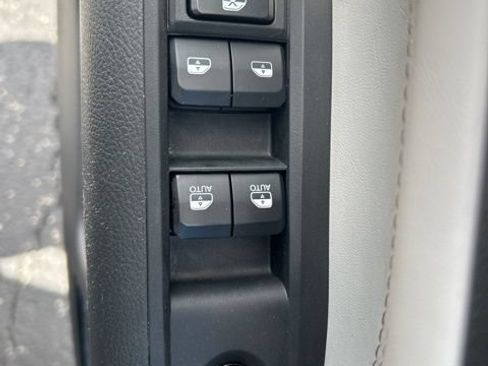 Used 2024 Jeep Compass Limited AWD/4WD image 35
