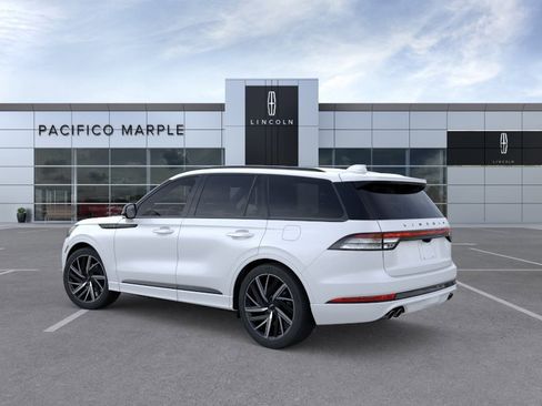 New 2026 Lincoln Aviator Black Label AWD/4WD image 4