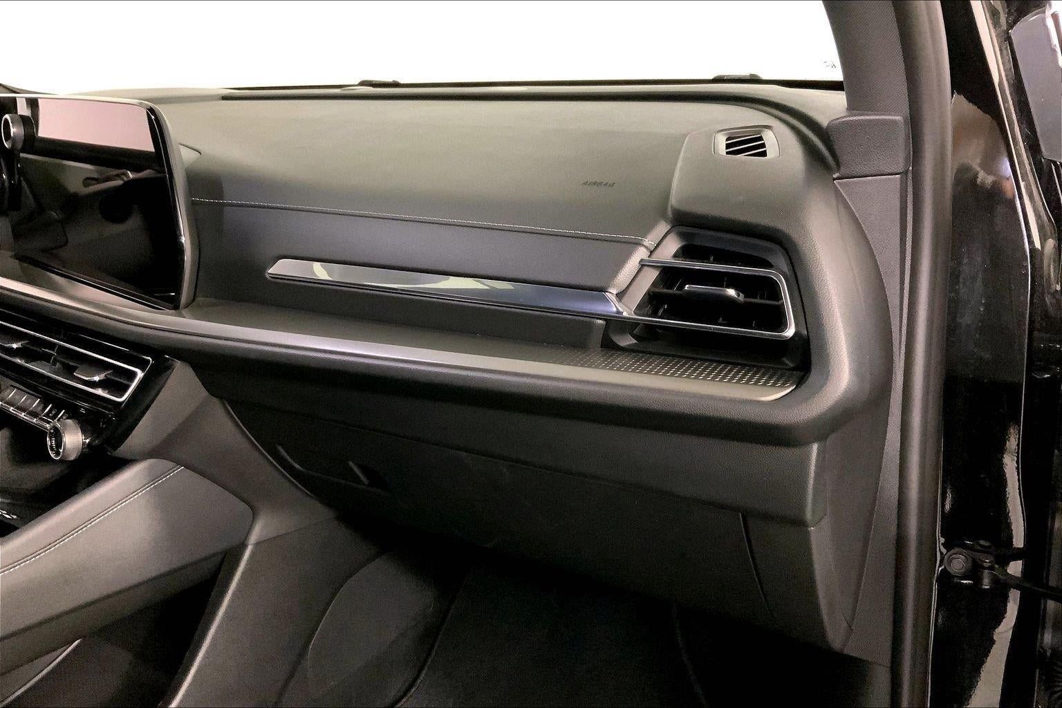 Used 2026 Chevrolet Traverse LT w/ Driver Confidence Package FWD image 16