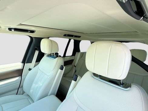 New 2026 Land Rover Range Rover SE AWD/4WD image 26