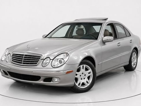 Used 2004 Mercedes-Benz E 320 Sedan image 1