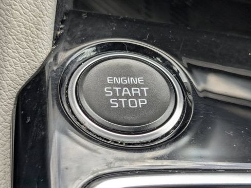 Certified 2024 Kia Sportage EX FWD image 38