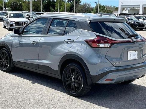Used 2022 Nissan Kicks SV FWD image 7