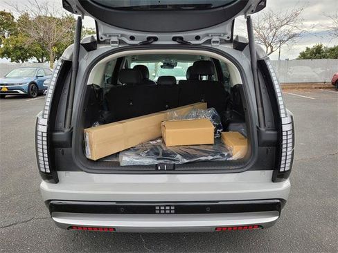 New 2026 Hyundai Ioniq 9 SEL image 17