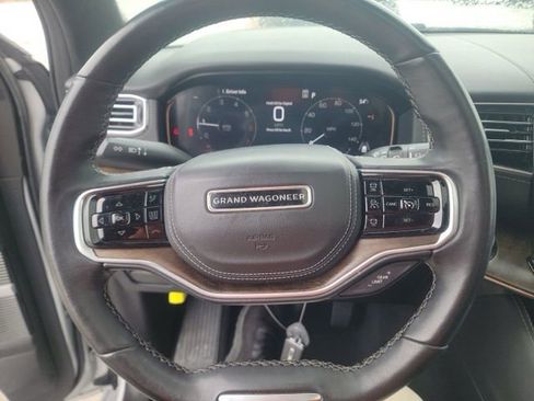 Used 2023 Jeep Grand Wagoneer Series II image 10