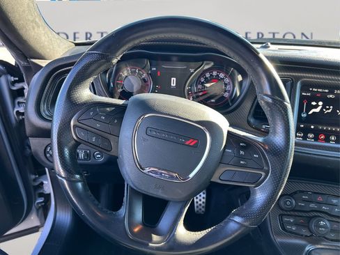 Used 2021 Dodge Challenger R/T w/ Carbon/Suede Interior Package image 17