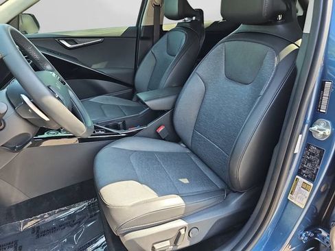 Used 2024 Kia Niro SX Touring FWD image 10