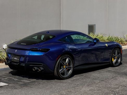 Used 2023 Ferrari Roma RWD image 5