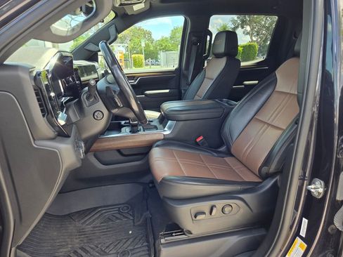 Used 2023 Chevrolet Silverado 1500 High Country w/ Z71 Off-Road Package image 12