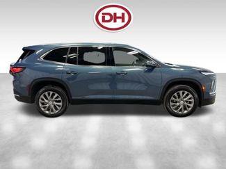 Used 2025 Buick Enclave Preferred video 2
