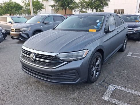 Used 2022 Volkswagen Jetta SE FWD image 5