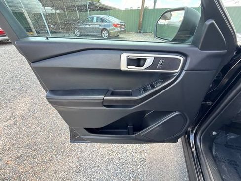 Used 2023 Ford Explorer 4WD image 7