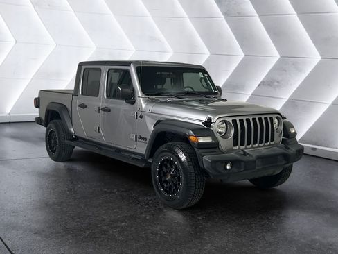 Used 2020 Jeep Gladiator Sport w/ Quick Order Package 24S AWD/4WD image 1