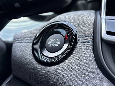 New 2025 Jeep Compass Sport image 23