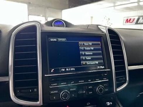 Used 2016 Porsche Cayenne S AWD/4WD image 20