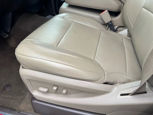 Used 2015 Chevrolet Silverado 2500 LTZ w/ LTZ Plus Package image 17