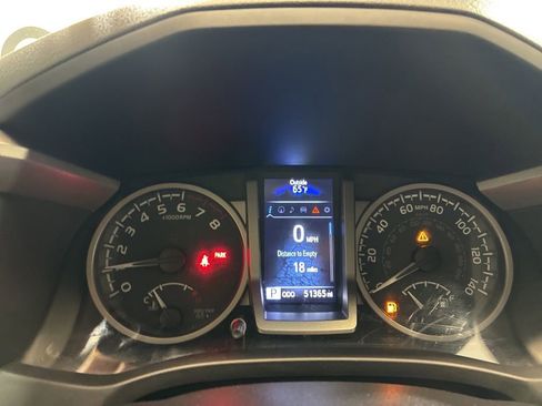 Used 2023 Toyota Tacoma SR5 RWD image 25