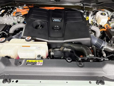 Certified 2022 Toyota Tundra TRD Pro AWD/4WD image 38